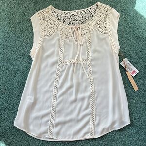 Gibson Latimer Cream Cap Sleeve Tie Front Blouse